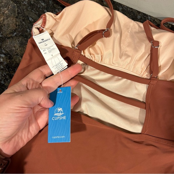 Lot of 2 NWT Cupshe Swimsuits One Piece Cut Out Womens Medium - Picture 3 of 10